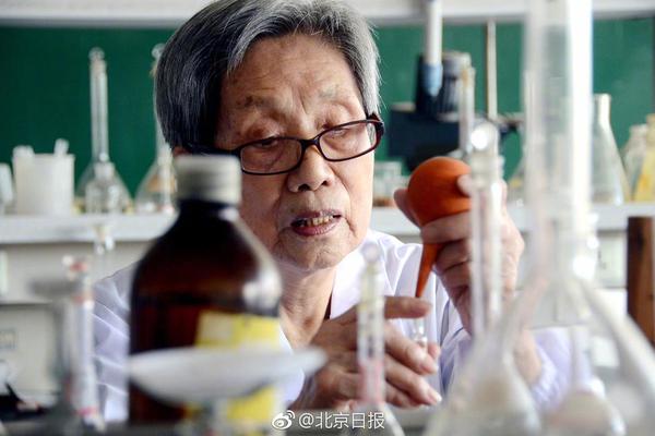 86岁台湾政治学者胡佛逝世 曾称否定中国是缺德