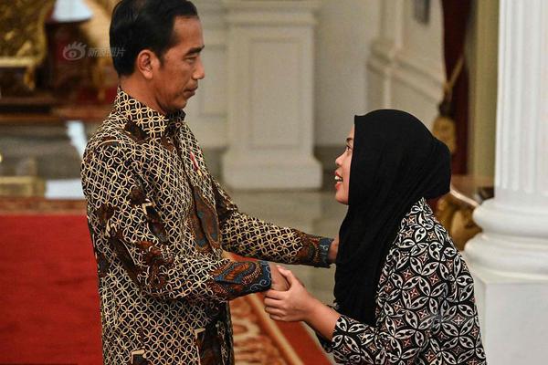 印尼七任总统都想迁都，雅加达到底怎么了？